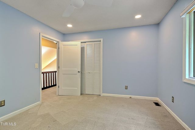 118 Melinda Lane, Johnson City, TN 37604
