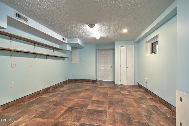 118 Melinda Lane, Johnson City, TN 37604