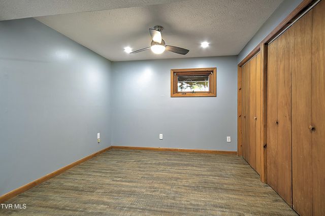 118 Melinda Lane, Johnson City, TN 37604