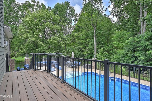 118 Melinda Lane, Johnson City, TN 37604