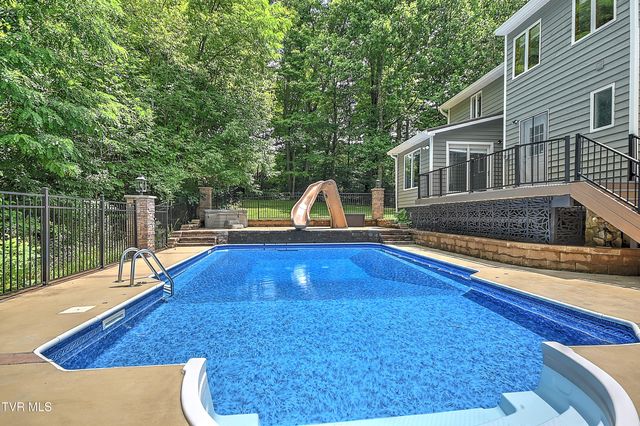 118 Melinda Lane, Johnson City, TN 37604
