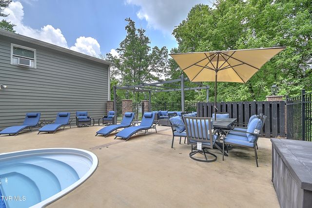 118 Melinda Lane, Johnson City, TN 37604