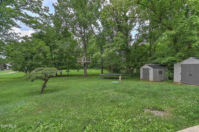 118 Melinda Lane, Johnson City, TN 37604