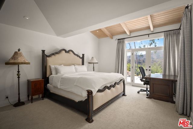 2529 Pesquera Drive, Los Angeles, CA 90049