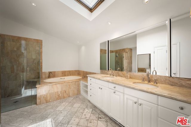 2529 Pesquera Drive, Los Angeles, CA 90049