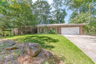 300 Cedar Knoll Court, Roswell, GA 30076