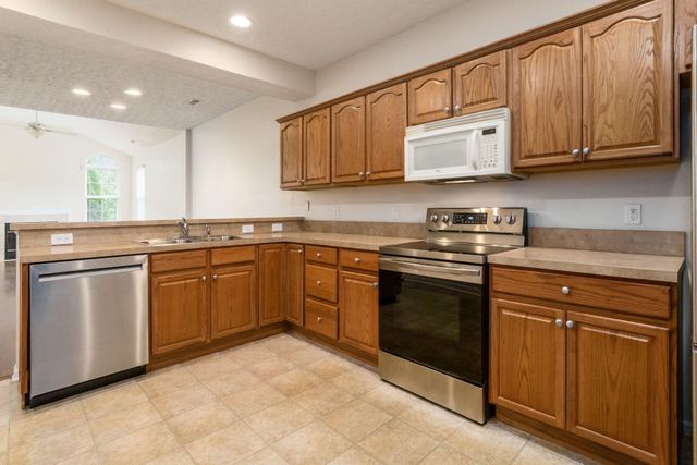 4111 Aumbrey Court, 35, New Albany, OH 43054