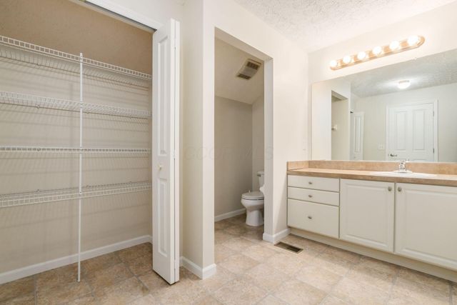 4111 Aumbrey Court, 35, New Albany, OH 43054