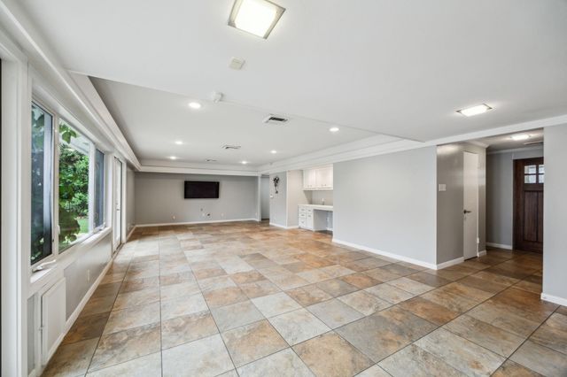 5659 Chevy Chase Drive, Houston, TX 77056