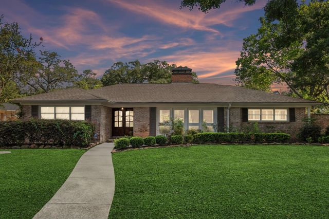 5659 Chevy Chase Drive, Houston, TX 77056