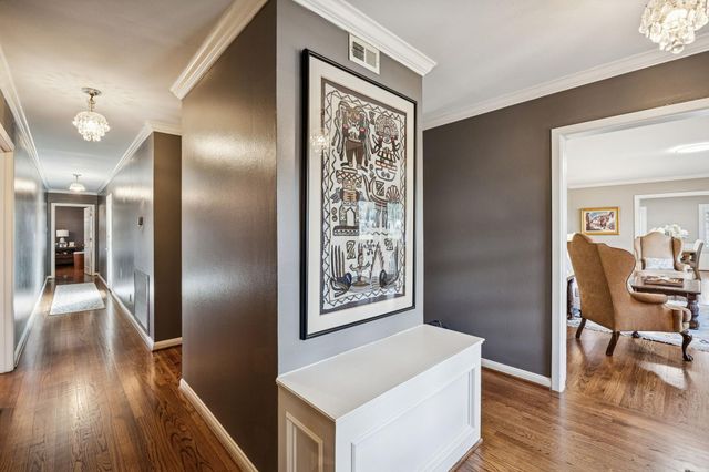 5659 Chevy Chase Drive, Houston, TX 77056