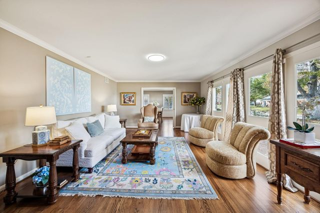 5659 Chevy Chase Drive, Houston, TX 77056