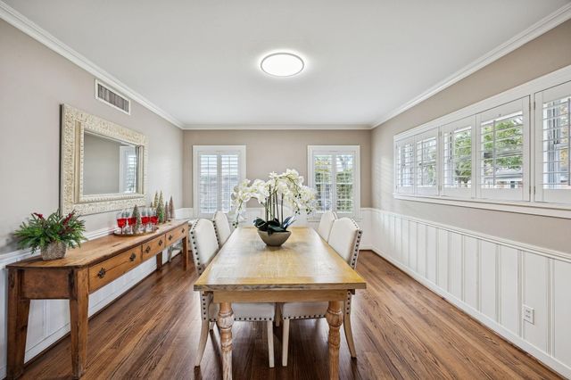 5659 Chevy Chase Drive, Houston, TX 77056