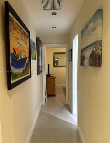 14847 SW 110th Terrace B, Miami, FL 33196