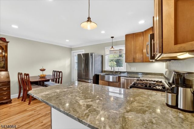 11 Franklin St, South Bound Brook Boro, NJ 08880