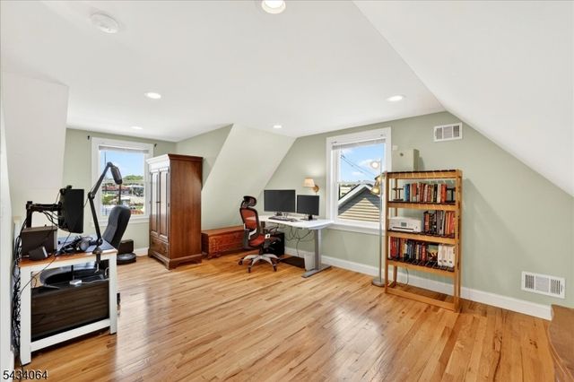 11 Franklin St, South Bound Brook Boro, NJ 08880