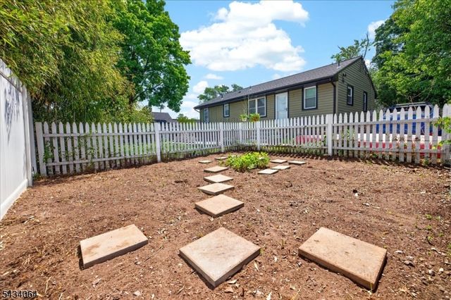 11 Franklin St, South Bound Brook Boro, NJ 08880