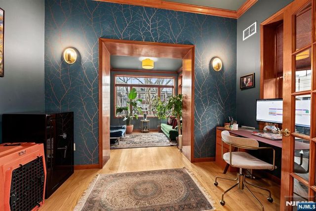 20 Reservoir Avenue, Jersey City, NJ 07307