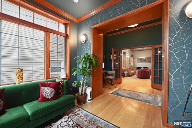 20 Reservoir Avenue, Jersey City, NJ 07307