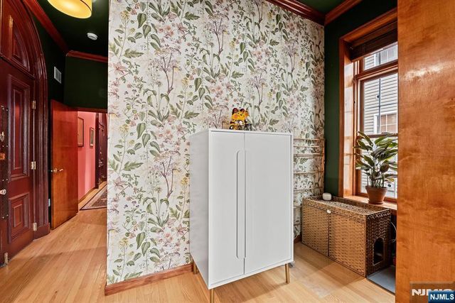 20 Reservoir Avenue, Jersey City, NJ 07307