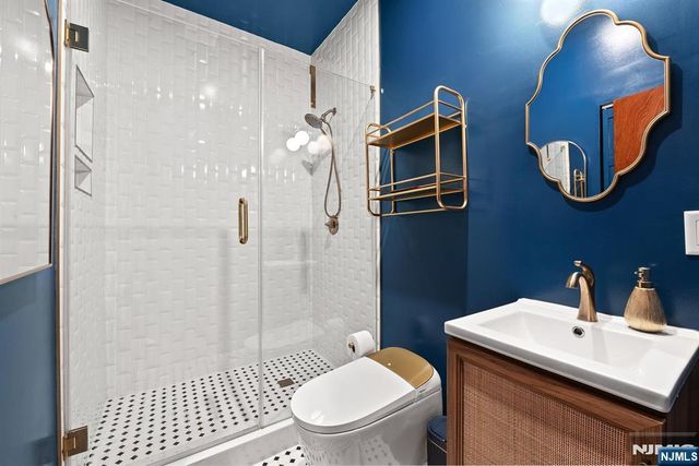 20 Reservoir Avenue, Jersey City, NJ 07307