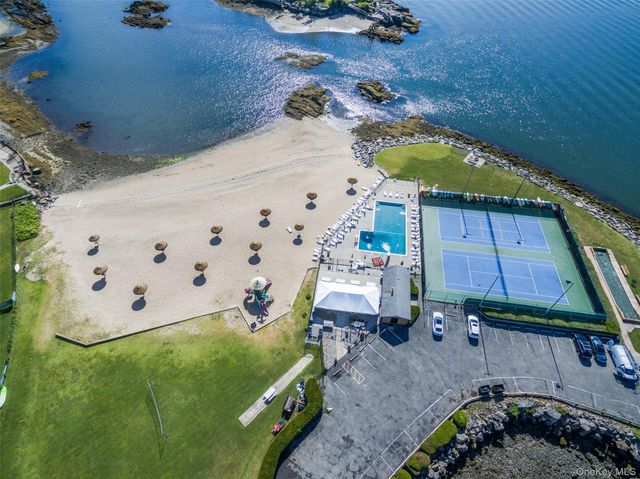 73 Kensington Oval, New Rochelle, NY 10805
