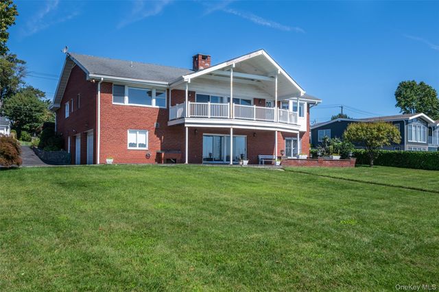 73 Kensington Oval, New Rochelle, NY 10805