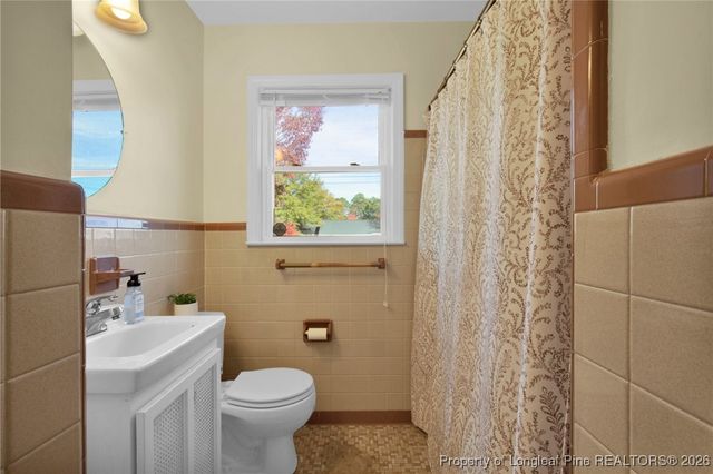 125 W Palmer Street, Raeford, NC 28376