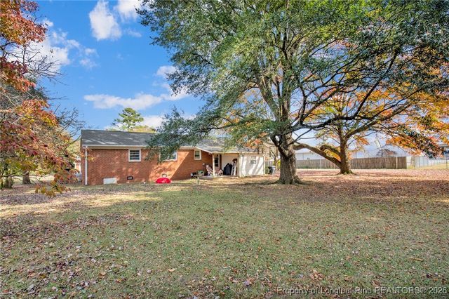 125 W Palmer Street, Raeford, NC 28376