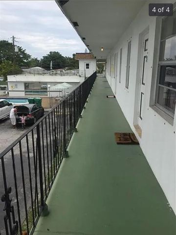 2219 Polk St 4B, Hollywood, FL 33020