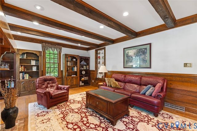 9301 Walhala Pt, North Chesterfield, VA 23236