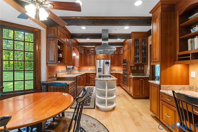 9301 Walhala Pt, North Chesterfield, VA 23236
