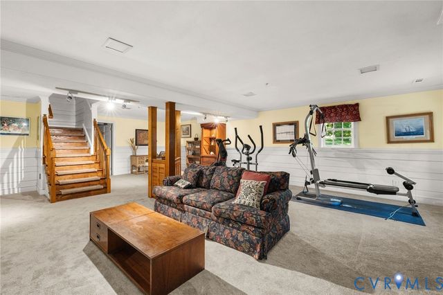 9301 Walhala Pt, North Chesterfield, VA 23236