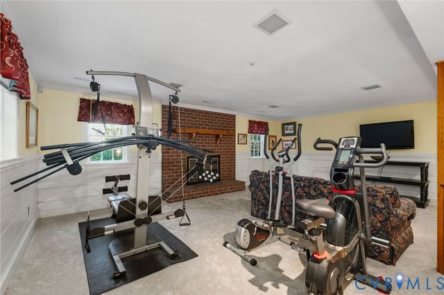 9301 Walhala Pt, North Chesterfield, VA 23236