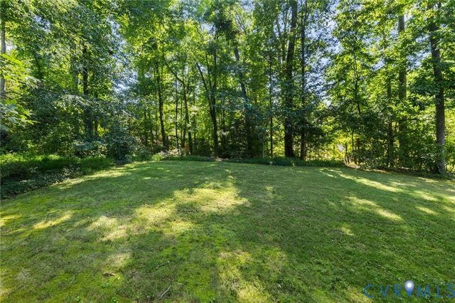9301 Walhala Pt, North Chesterfield, VA 23236