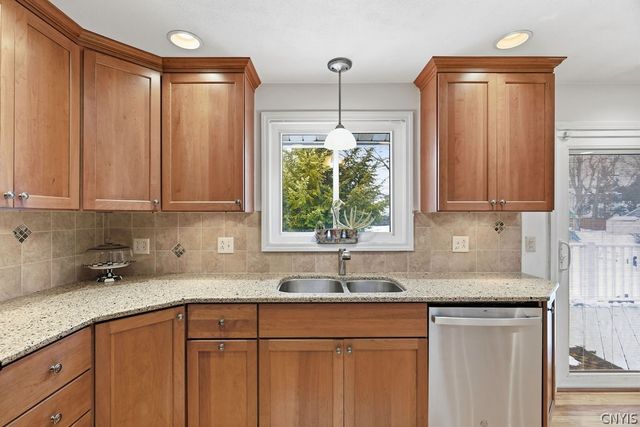 206 Haywood Road, Geddes, NY 13219