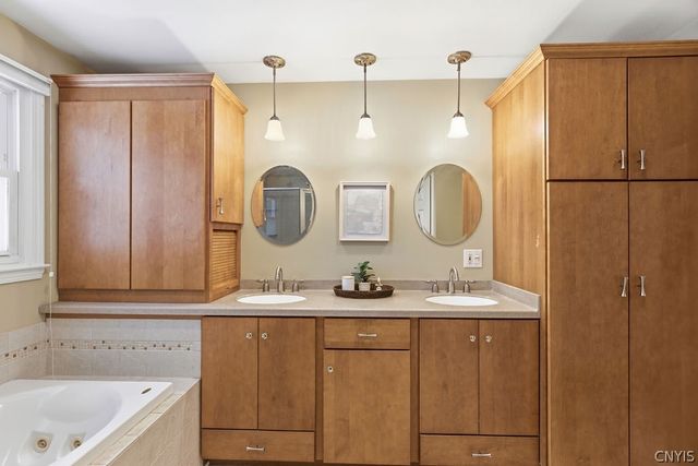 206 Haywood Road, Geddes, NY 13219