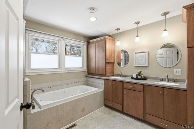 206 Haywood Road, Geddes, NY 13219