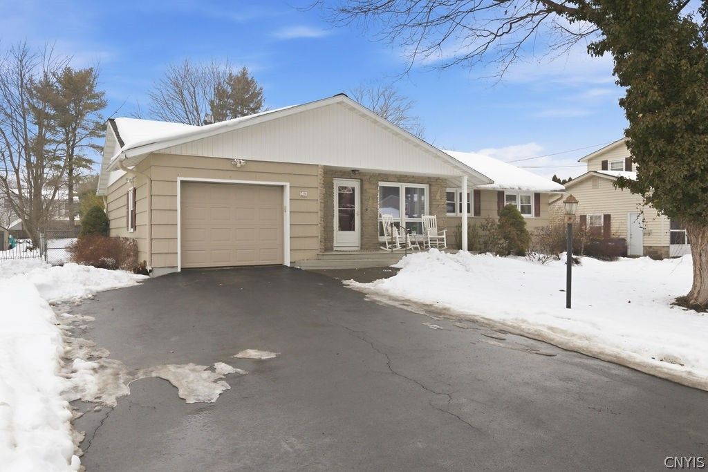 206 Haywood Road, Geddes, NY 13219