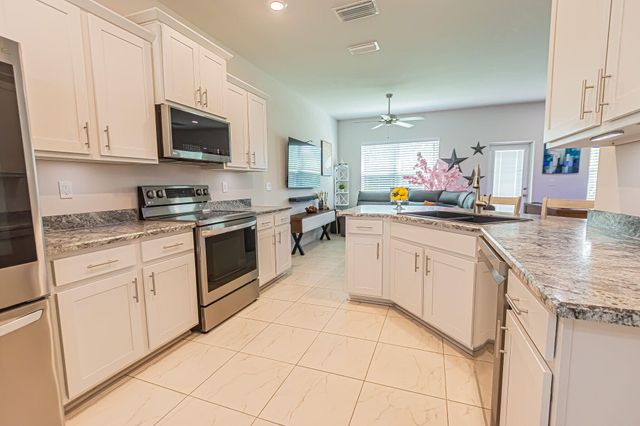 861 NE WHISTLING DUCK Way, Port St. Lucie, Port St Lucie, FL 34983