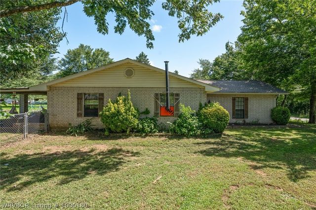 2306 Pevehouse Road, Van Buren, AR 72956