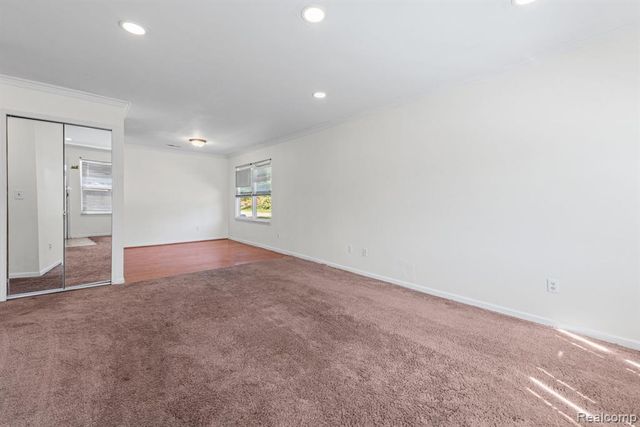 23622 Cottrell Street 5, Clinton Township, MI 48035