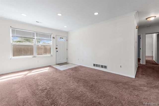 23622 Cottrell Street 5, Clinton Township, MI 48035