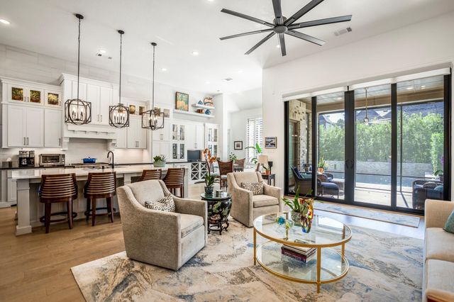 216 N Opulent Drive N, Montgomery, TX 77316