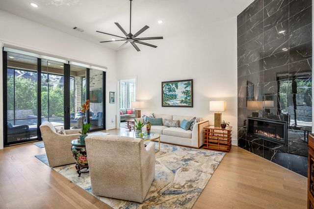 216 N Opulent Drive N, Montgomery, TX 77316