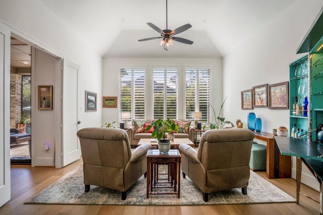 216 N Opulent Drive N, Montgomery, TX 77316
