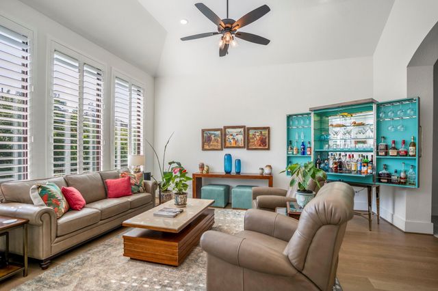 216 N Opulent Drive N, Montgomery, TX 77316
