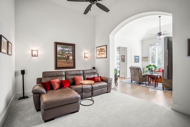 216 N Opulent Drive N, Montgomery, TX 77316
