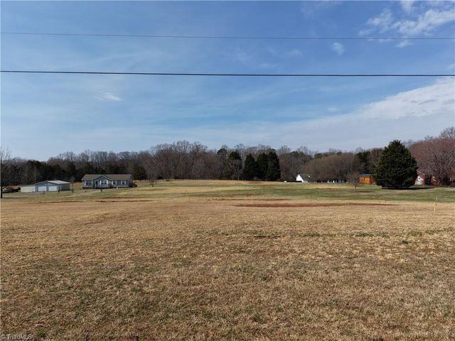 4423 Caprock Lane 1065, Pfafftown, NC 27040