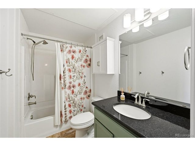 1162 Rockhurst Dr 401, Littleton, CO 80129